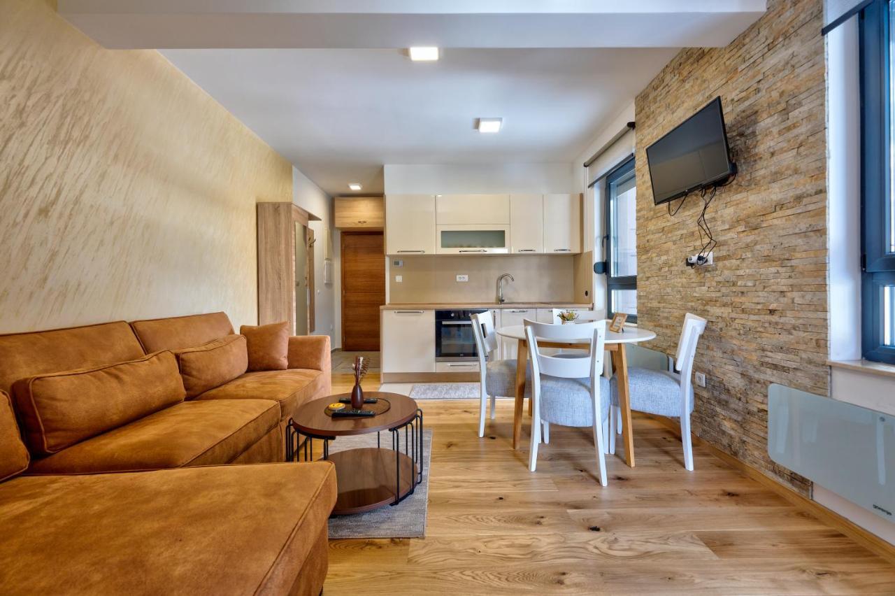 Villa Bella Apartman 12 ซลาตีบอร์ ภายนอก รูปภาพ