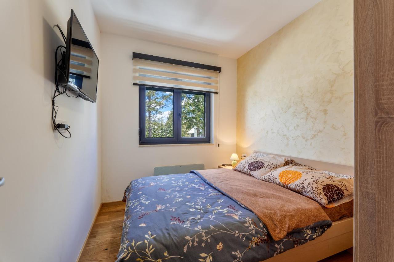 Villa Bella Apartman 12 ซลาตีบอร์ ภายนอก รูปภาพ